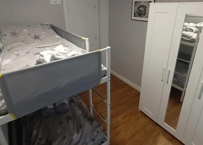 Tranquilo Y Amplio Apartamento Proximidades Calatrava Parking Y Wifi Gratis Lägenhet *